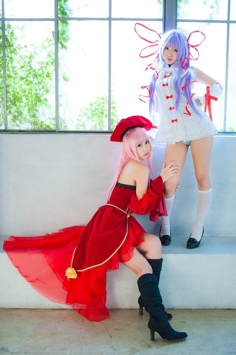 [Cosplay] 双姐妹性感cos制服写真